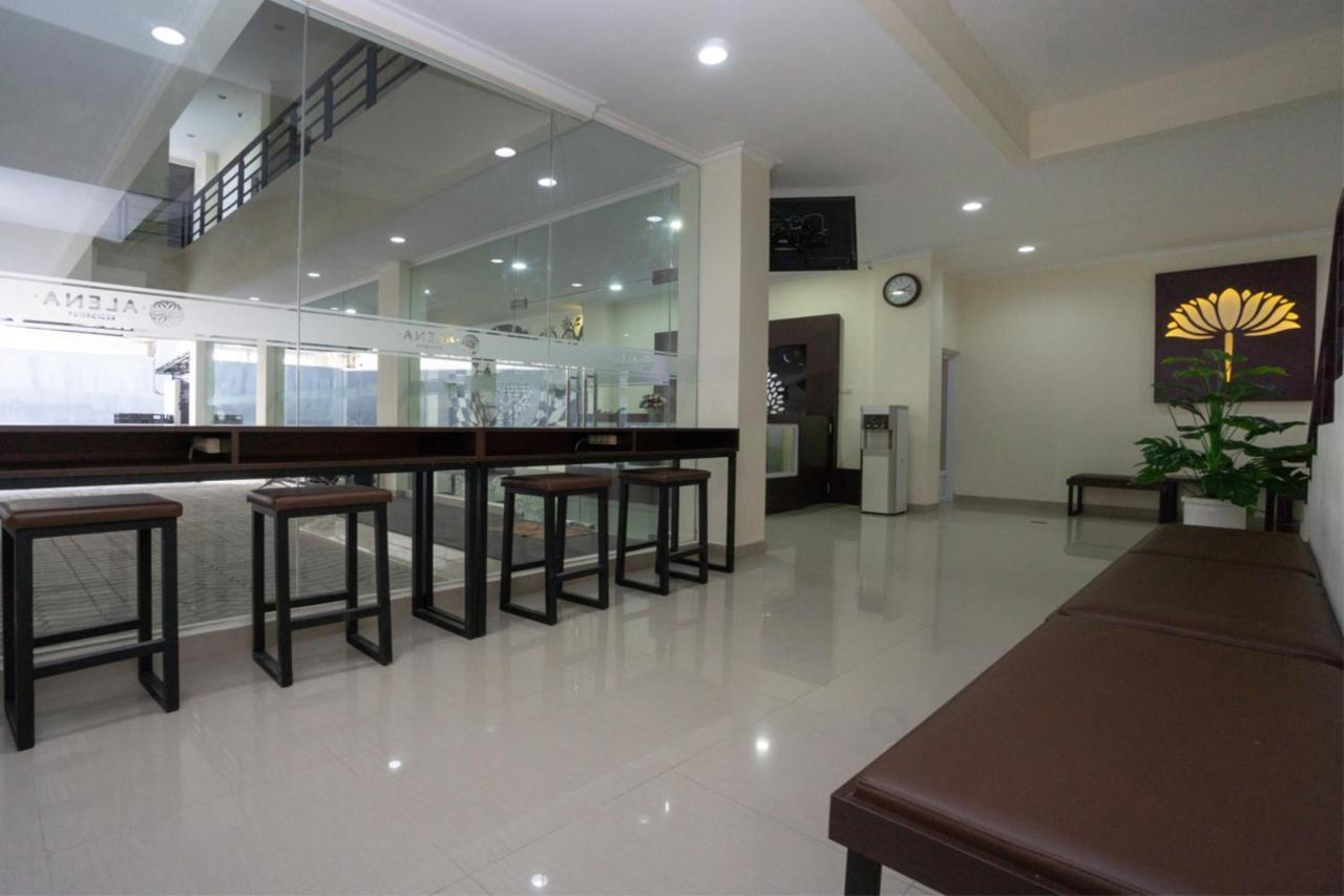 Collection O Yogyakarta Near Jalan Malioboro Formerly Alena Residence Exterior photo